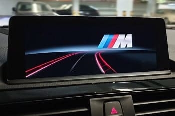 Замена заставки BMW в Архангельске от SM Chip